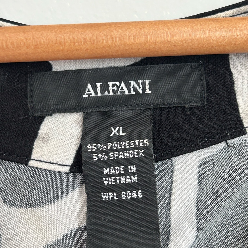 Alfani XL Black & Ivory Sleeveless Shift Dress - Picture 2 of 7